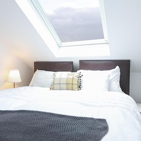 Luxury 3 Bed Royal Mile Apartment Эдинбург Экстерьер фото