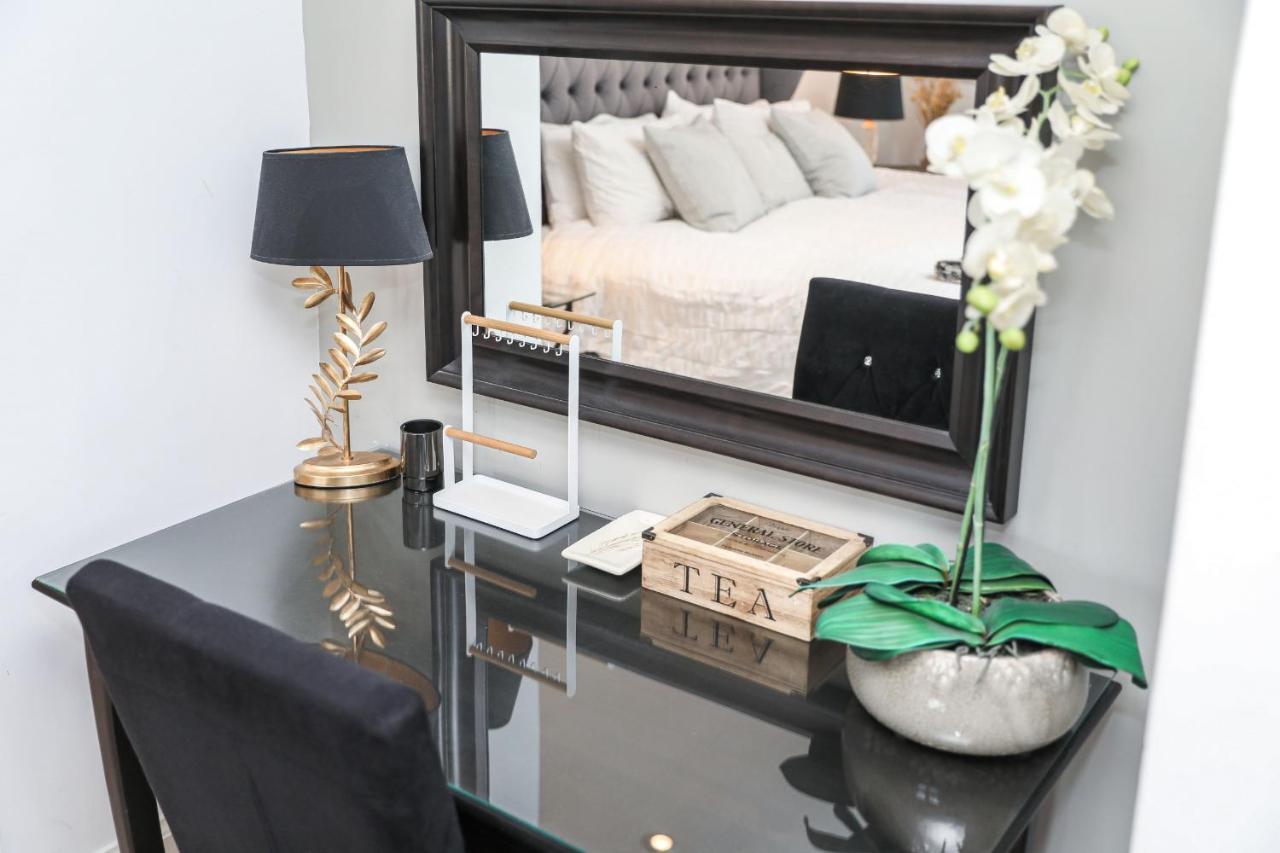 Luxury 3 Bed Royal Mile Apartment Эдинбург Экстерьер фото