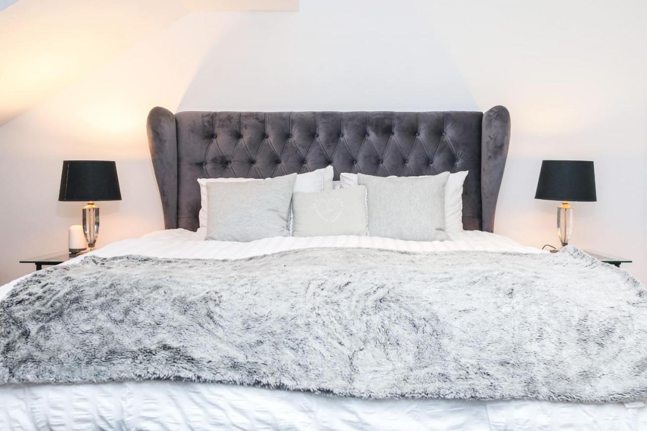 Luxury 3 Bed Royal Mile Apartment Эдинбург Экстерьер фото