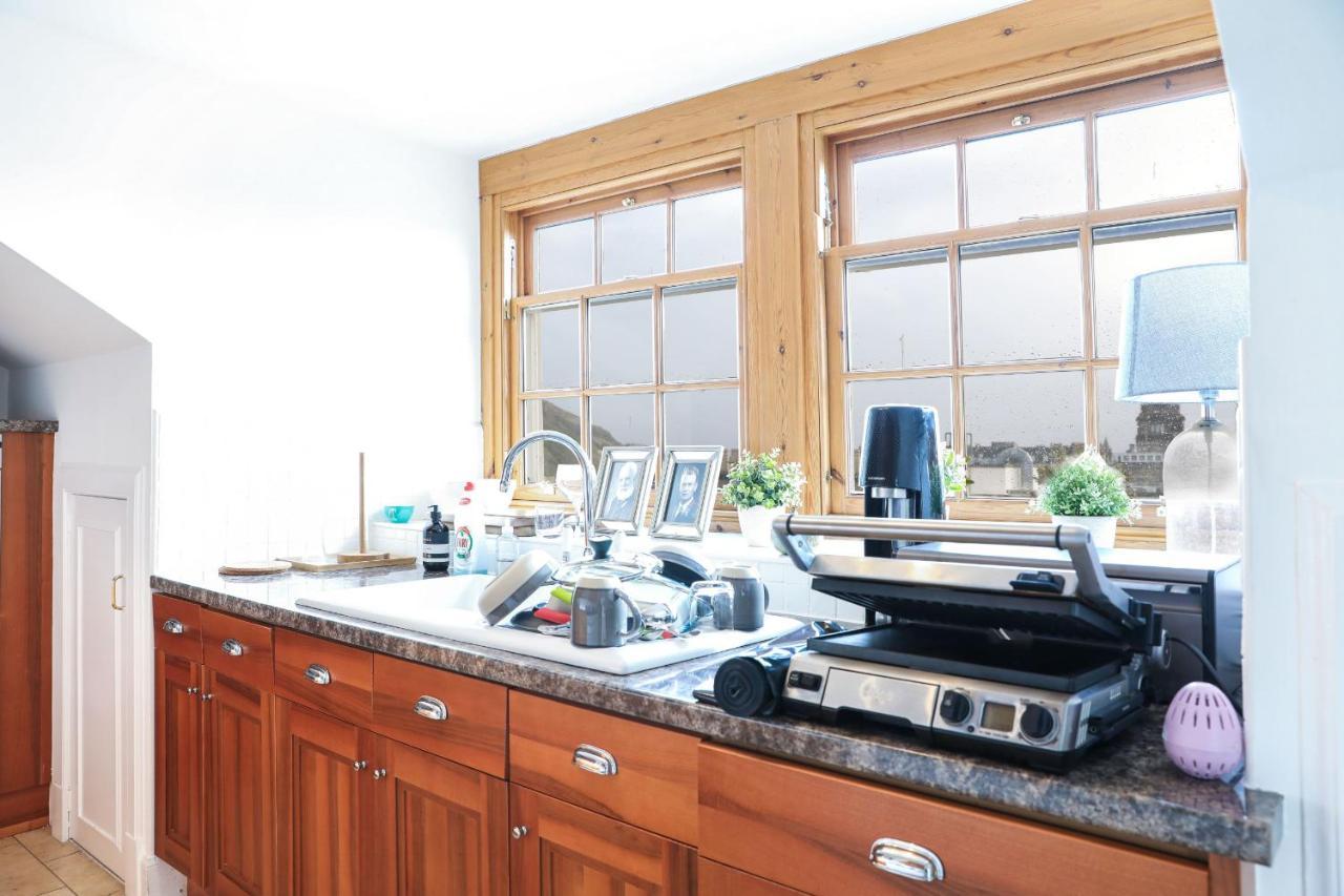Luxury 3 Bed Royal Mile Apartment Эдинбург Экстерьер фото